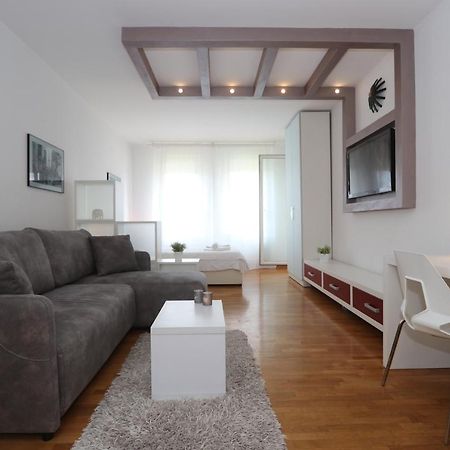 New Belgrade Apartment Belville, Parking 5 Evra Dan Exterior photo