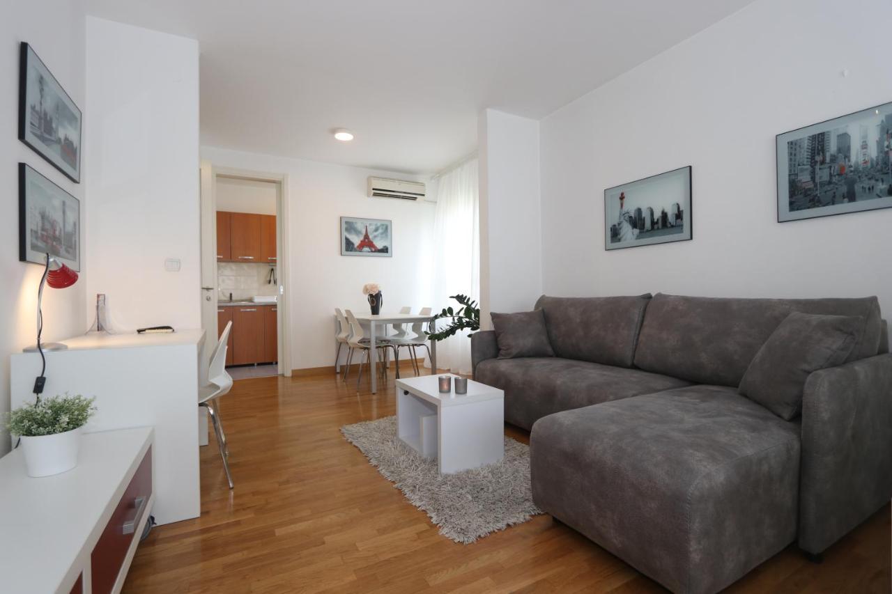 New Belgrade Apartment Belville, Parking 5 Evra Dan Exterior photo